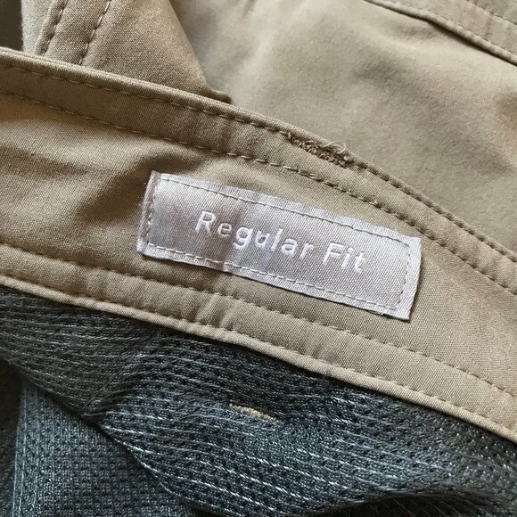 Columbia Regular Fit Flat Front Hybrid Shorts Mens 38 Gray 10" Inseam Polyester - Picture 7 of 11